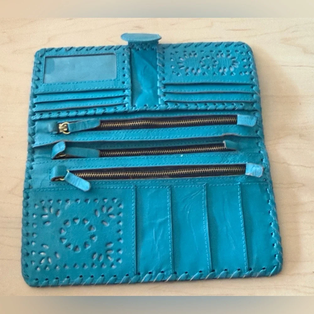 Cleobella Wallet Clutch Womens OS‎ Teal Laser Cut Leather Boho Floral Whipstitch